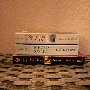 Nicholas Sparks Book Lot | Safe Haven, The Lucky One, A Bend in the Road